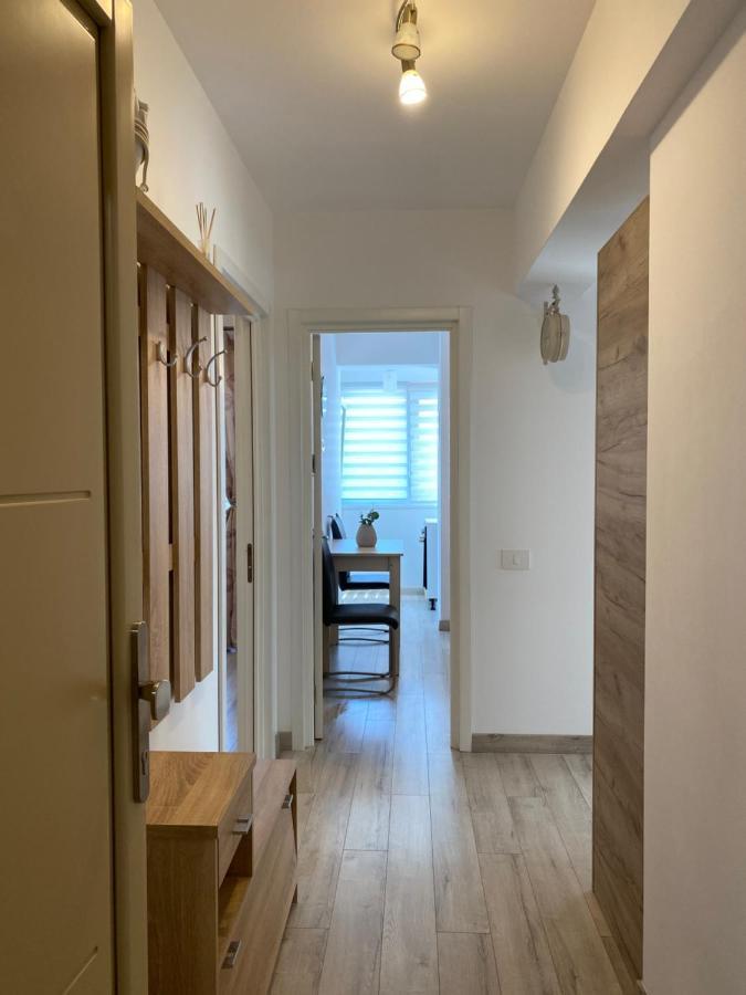 Luxury Apartments Newton By Glam Iasi Buitenkant foto